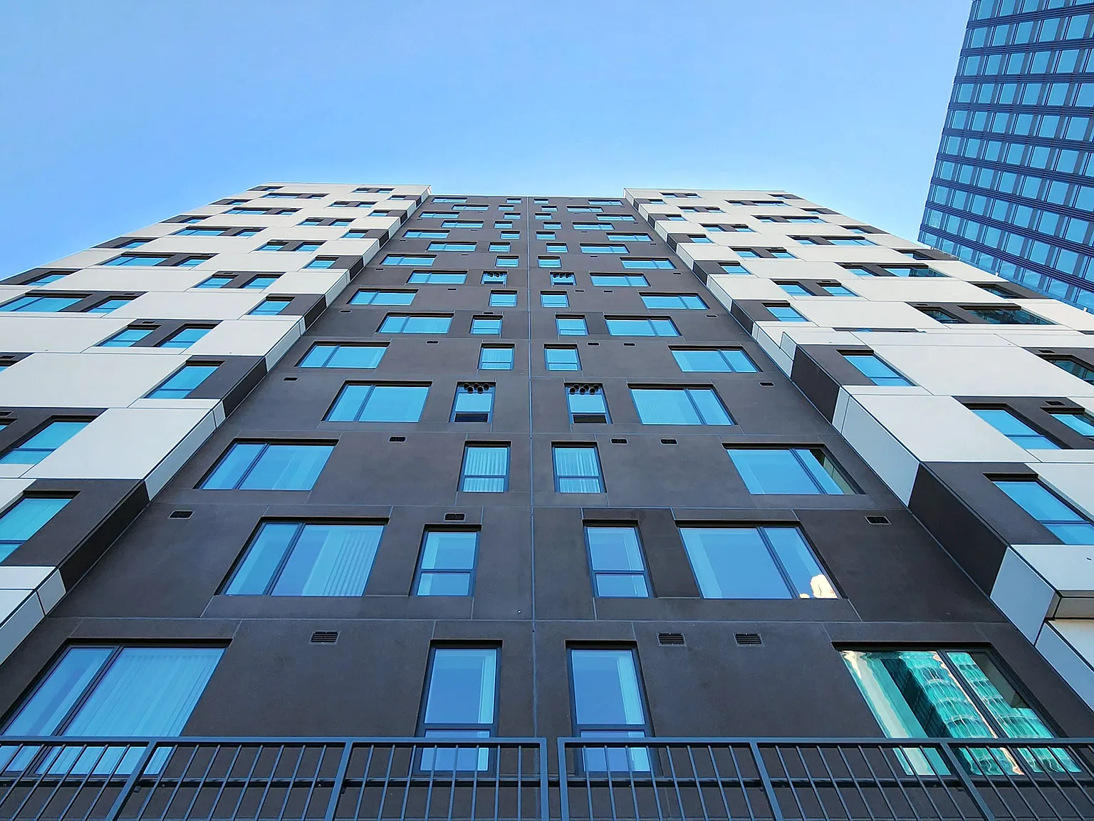 921 Howard — Photo 1