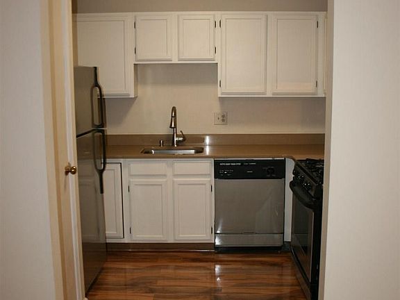 5th image of 1512 Hamilton Ct #1512