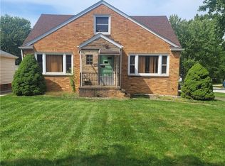 6048 Pearl Rd, Parma Heights, OH 44130