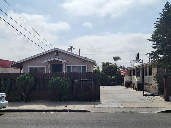 3rd image of 618 Toyne St