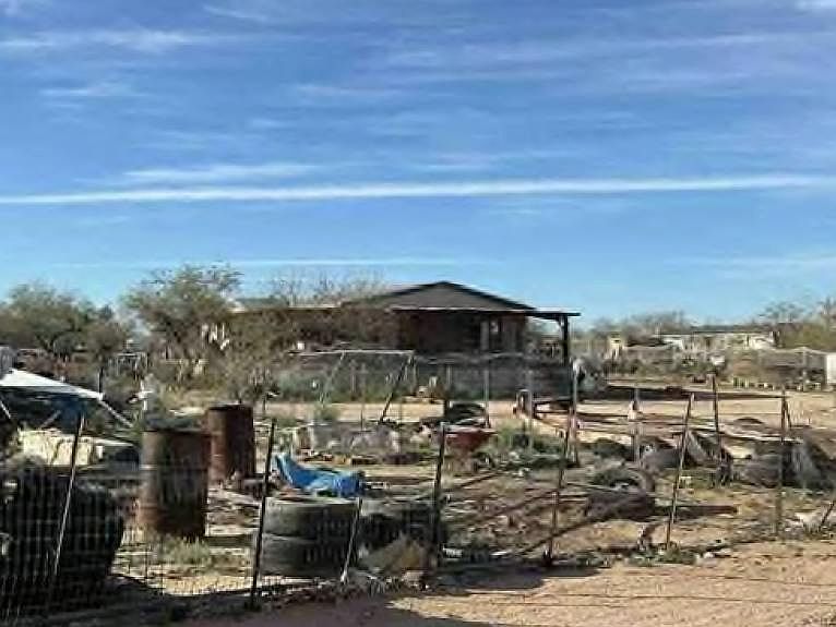 2nd image of 8325 S Taylor Ln