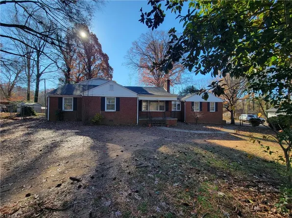 125 Smith Ave, Lexington, NC 27292