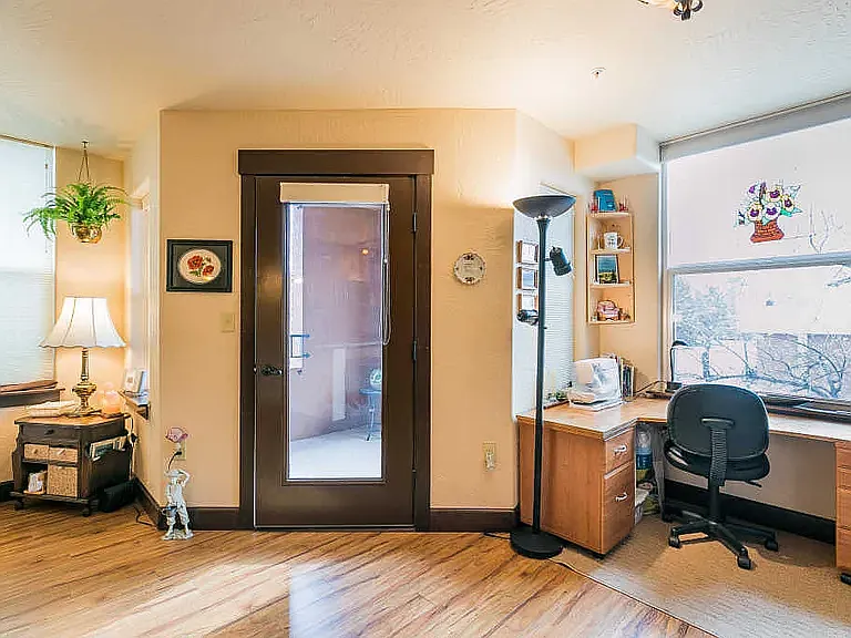 503 1st Ave N #202 — Photo 20