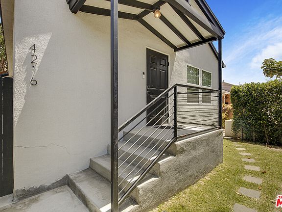 4th image of 4216 Sawtelle Blvd