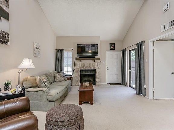 4th image of 2611 Grants Lake Blvd
