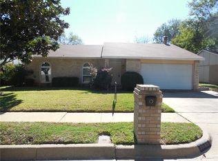 3805 Bridalwreath Dr, Fort Worth, TX 76133