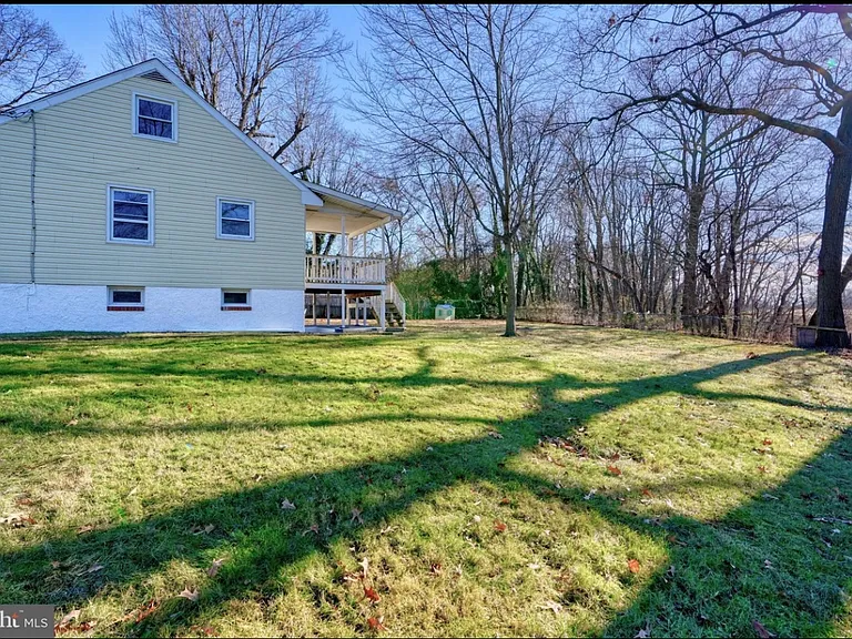 701 Platinum Ave — Photo 41