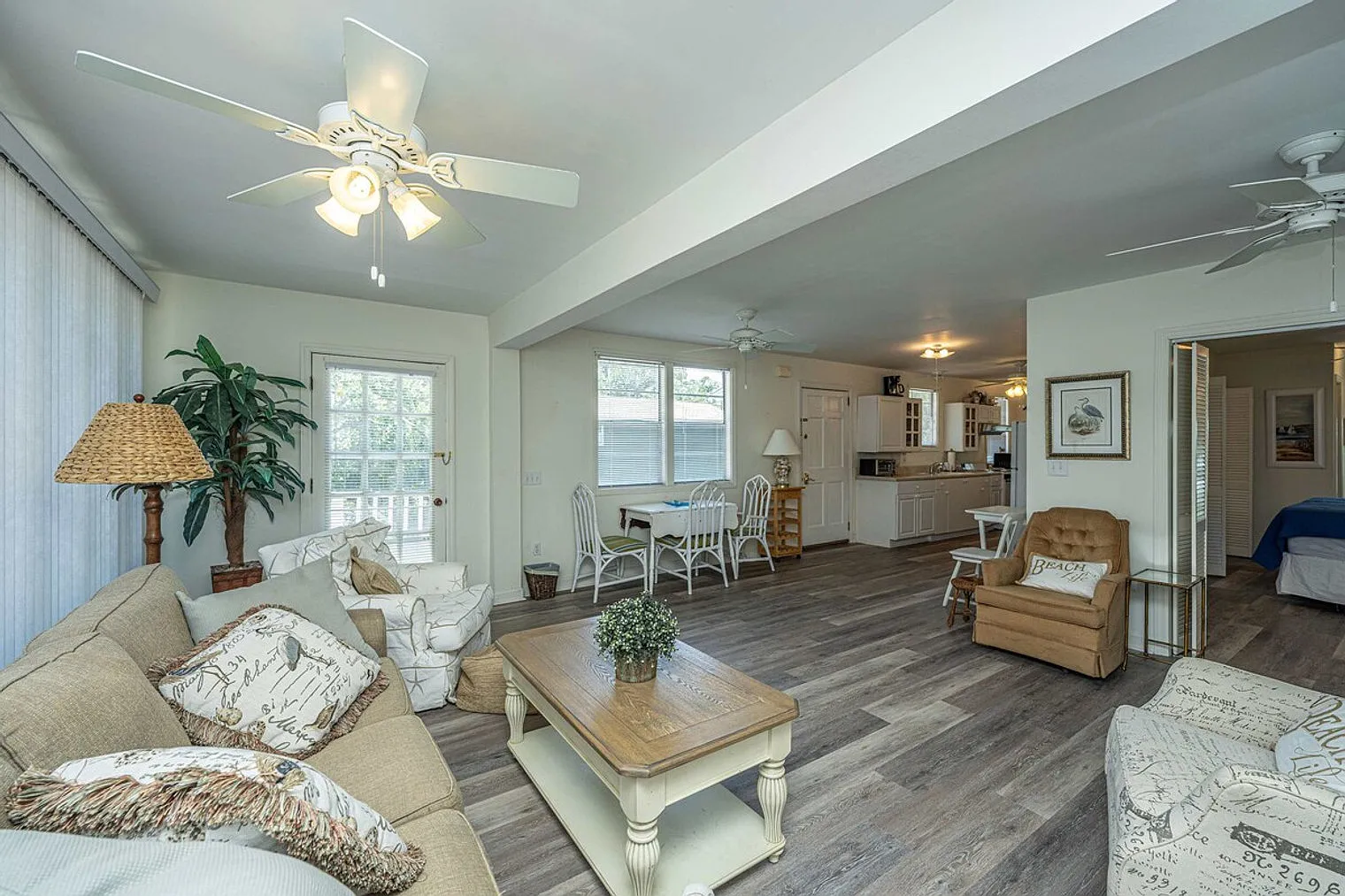 1 bed, 1.0 bath, $9,883 — Photo 2