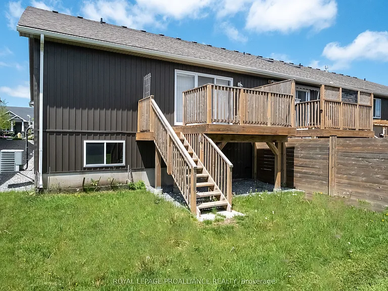22 Stirling Cres — Photo 24