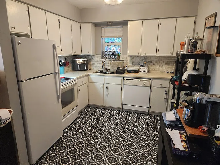 3600 Westridge Dr #C — Photo 3