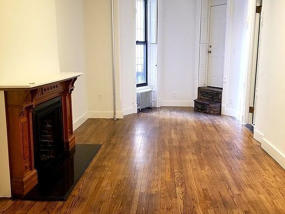 3rd image of 175 W 126th St APT 1