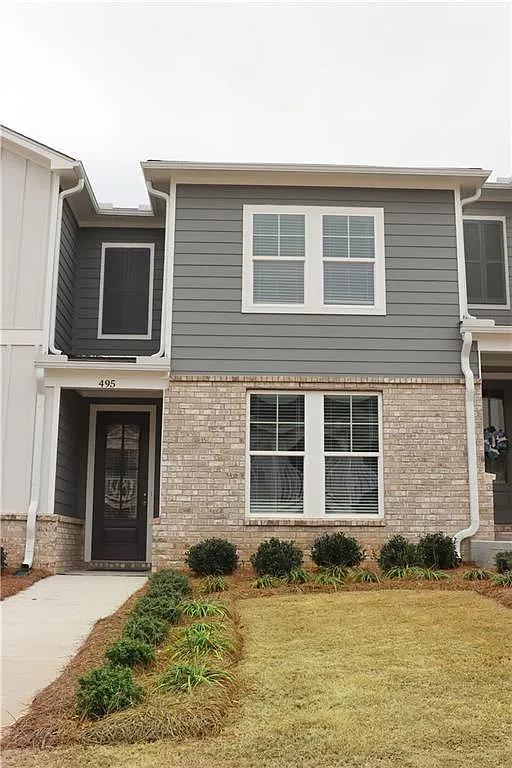 Building Photo - 495 Crown Dr