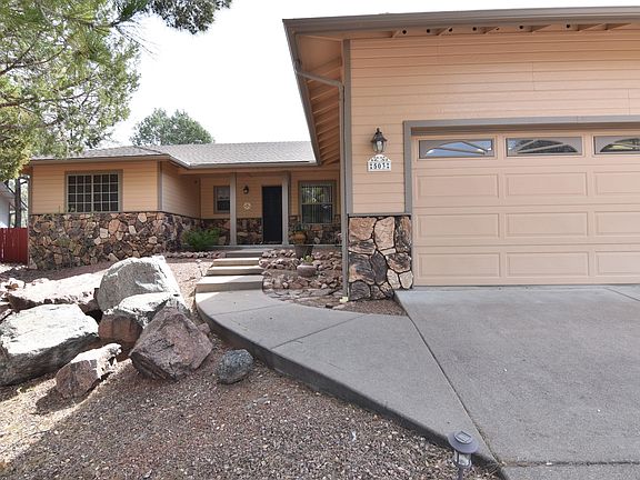 3rd image of 503 N Wood Hill Rd