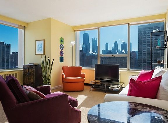 3rd image of 70 W Burton Pl APT 1605F