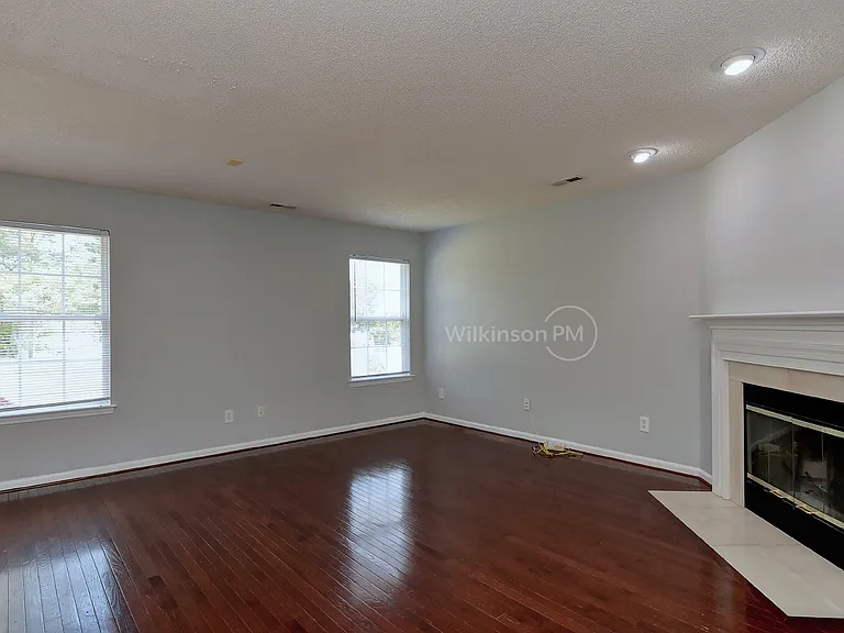 10420 Yellow Rose Ln — Photo 7