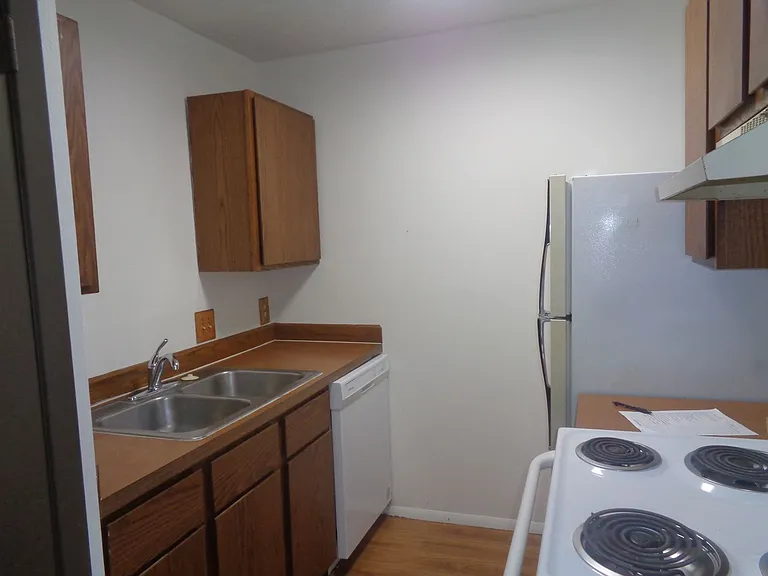 5519 S 31st St #5 — Photo 7