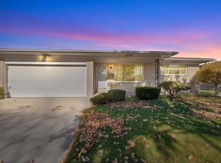 14325 Ivanhoe Dr, Warren, MI