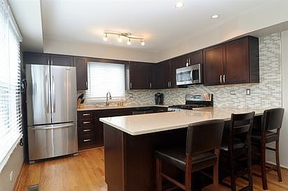 3rd image of 75 Ramblewood Ln