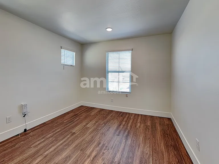 21578 S 231st St — Photo 17