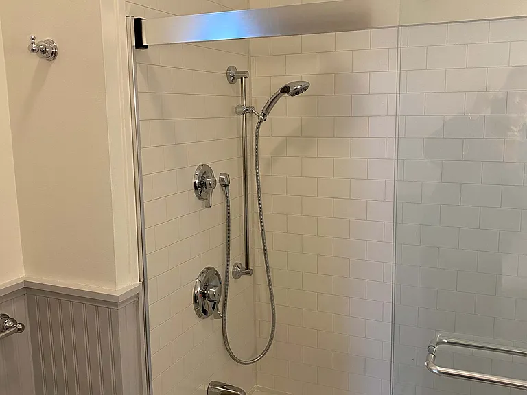 1233 Filson St #1 — Photo 5