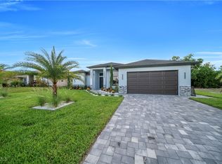 122 SE 5th Ave, Cape Coral, FL 33990