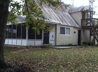 166 Harms Rd, Sopchoppy, FL 32358