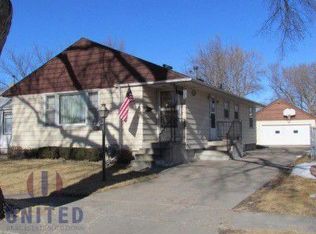 417 W 18th St, South Sioux City, NE 68776