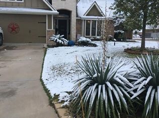 900 Cobble Gate Dr, Brenham, TX 77833