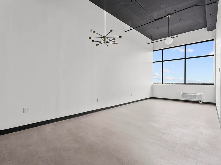 480 Myrtle Street — Photo 37