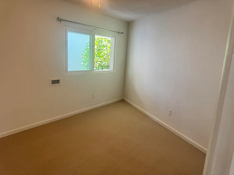 8401 Tuscany Ave #4 — Photo 12