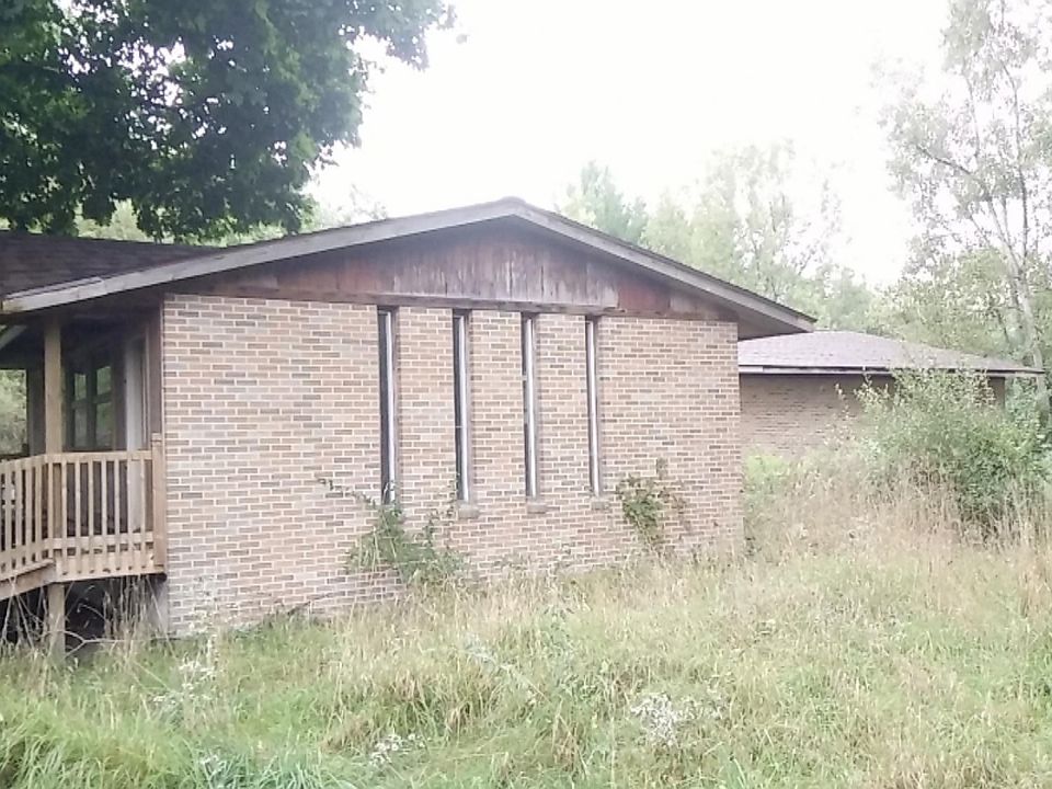 2nd image of 1671 Michillinda Rd
