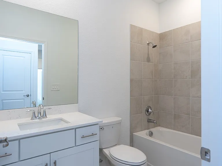 11470 Burgundy Dr — Photo 49