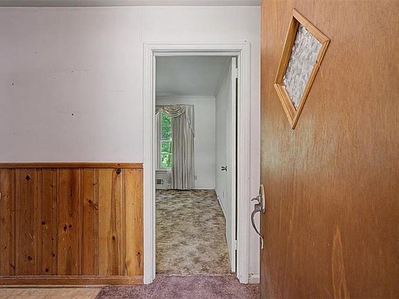 5th image of 4455 Hillpine Rd