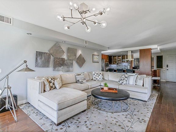4th image of 5136 N 31st Pl Unit 644