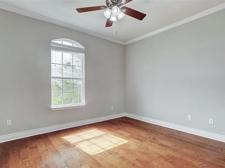 10140 Brimfield Dr — Photo 18