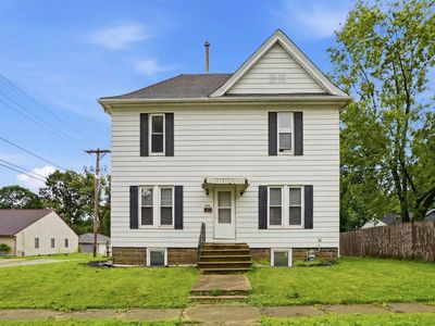 716 W 2nd St, Cedar Falls, IA, 50613