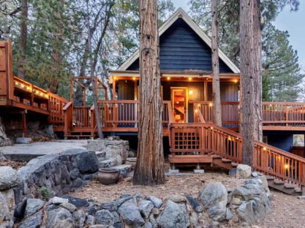 25435 Franklin Dr, Idyllwild, CA 92549