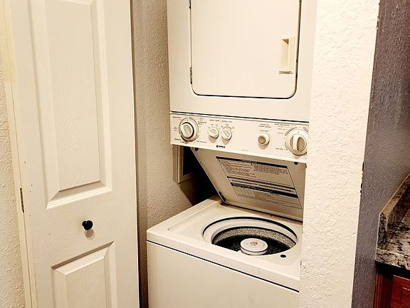 4th image of 2537 W Georgia Ave APT 7