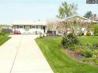 6924 Pitts Blvd, North Ridgeville, OH 44039