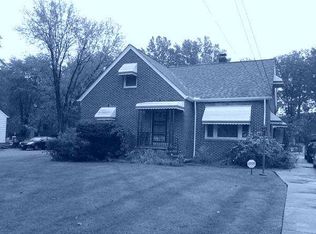 425 Dumbarton Blvd, Richmond Heights, OH 44143