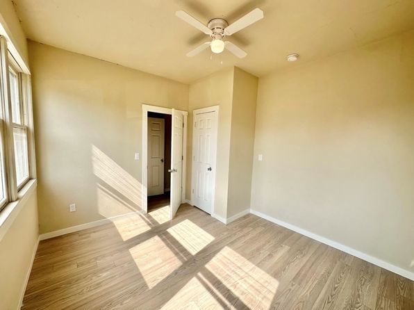 cedar-rapids-iowa-2055682336 picture