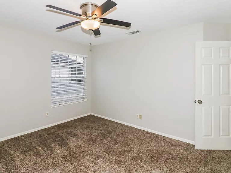 3119 Creek Manor Dr — Photo 15