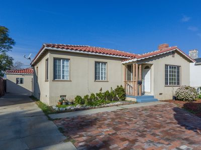 7711 Kraft Ave, North Hollywood, CA, 91605