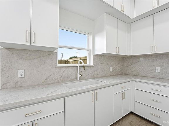 5th image of 3404 K Center St