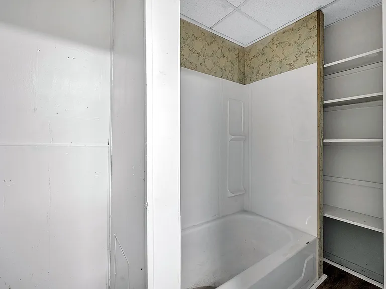 63 N Main St — Photo 7