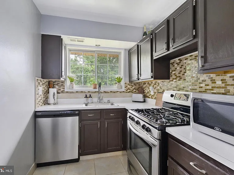 5605 Franconia Rd #301 — Photo 7
