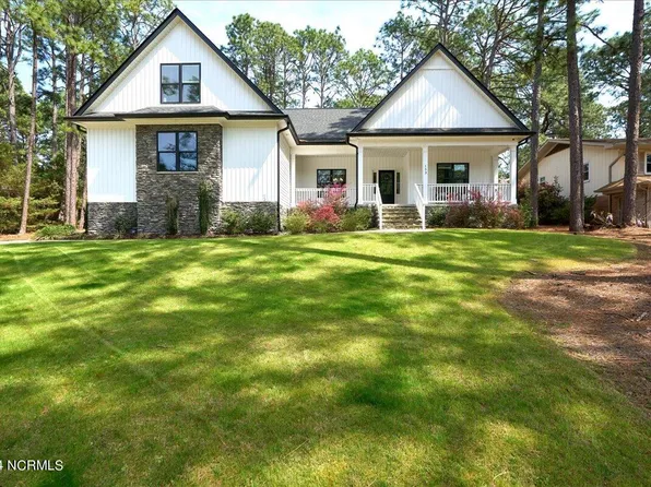 153 Pine Ridge Drive, Whispering Pines, NC 28327