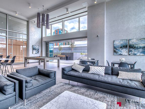 4th image of 930 16th Ave SW #1908