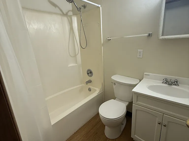 640 N 26th St #2 — Photo 7