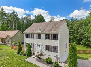 3 Trophy Ave, Townsend, MA 01469